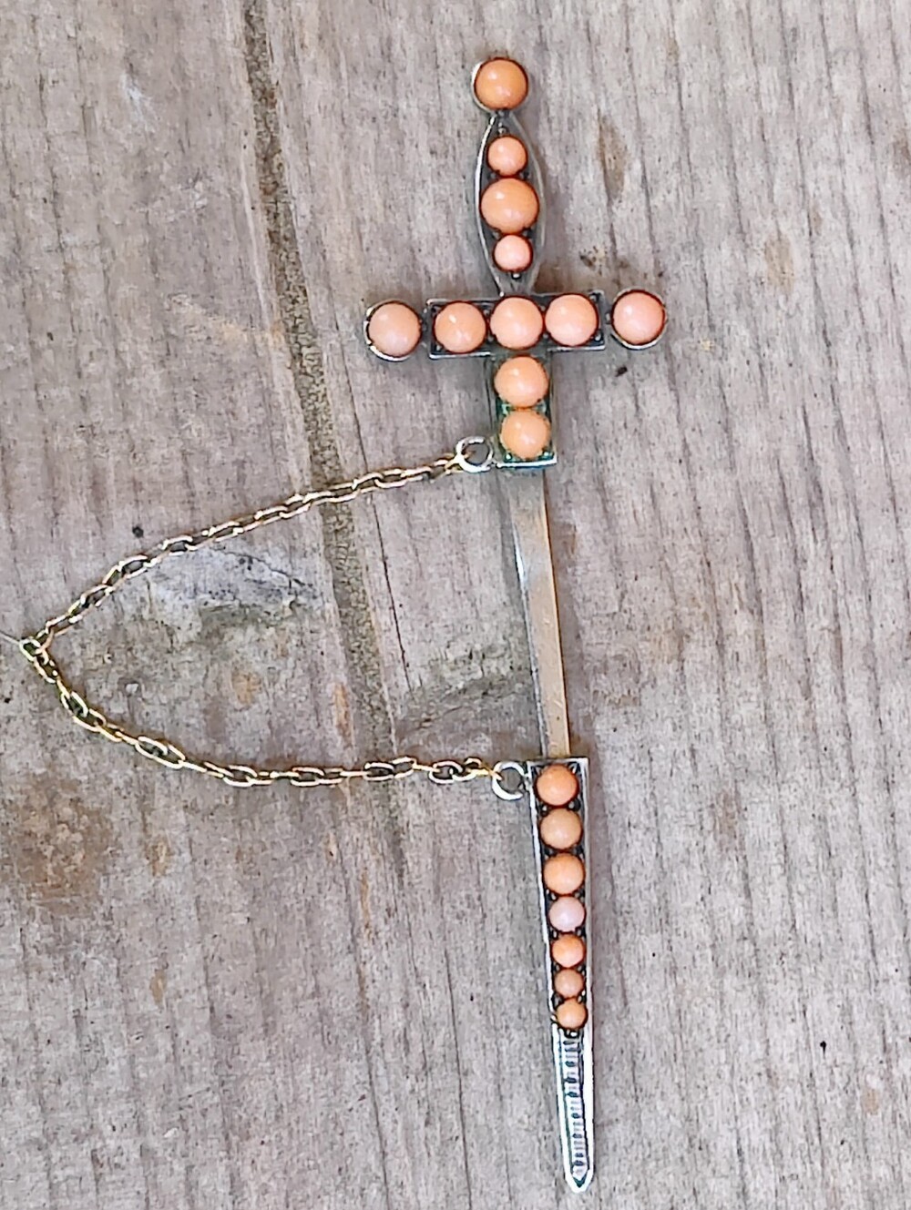 🗡️ Vintage Men's Coral Sword Tie Tac/Bar - Picture 2 of 6